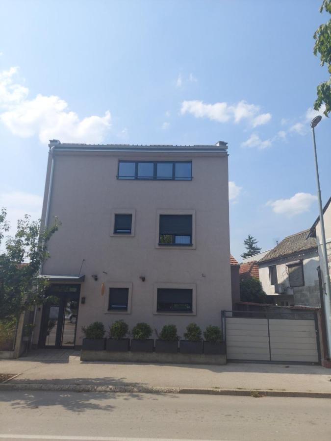 Nana / Sobe & Apartmani Valjevo Kültér fotó